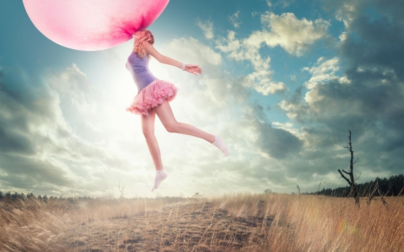 Gum, Oversized, Pictures, Bubble, Girl, Grass, 1080P, Creative, Flying, Chewing
