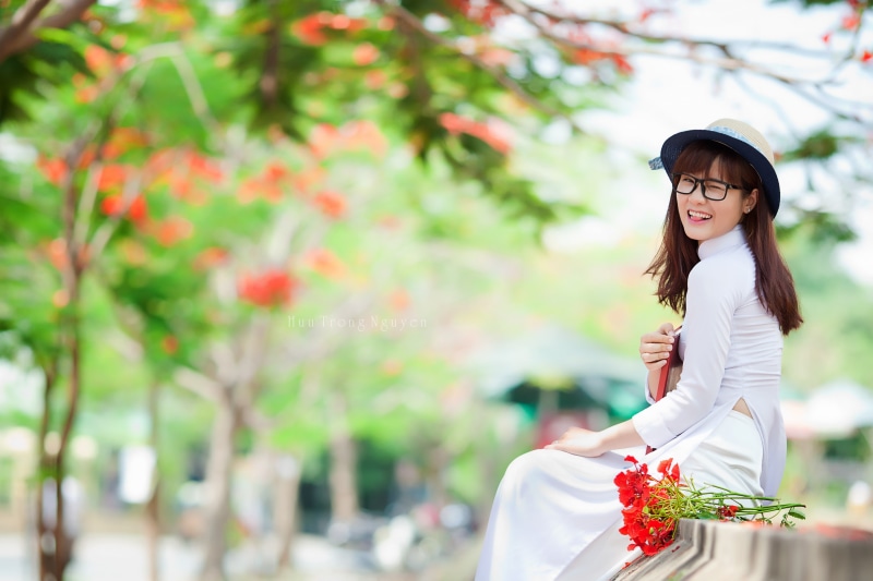 young women, beautiful woman, beauty in nature, auburn hair, Asian, wink, hair, bouquet, leisure activity, tree, women, Vietnam, flowering plant, flower arrangement