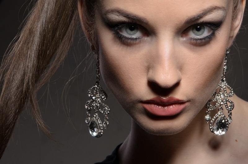 close-up, women, body part, young women, beauty, necklace, looking at camera, headshot, one person, human face, fashion, make-up, beautiful woman, wealth