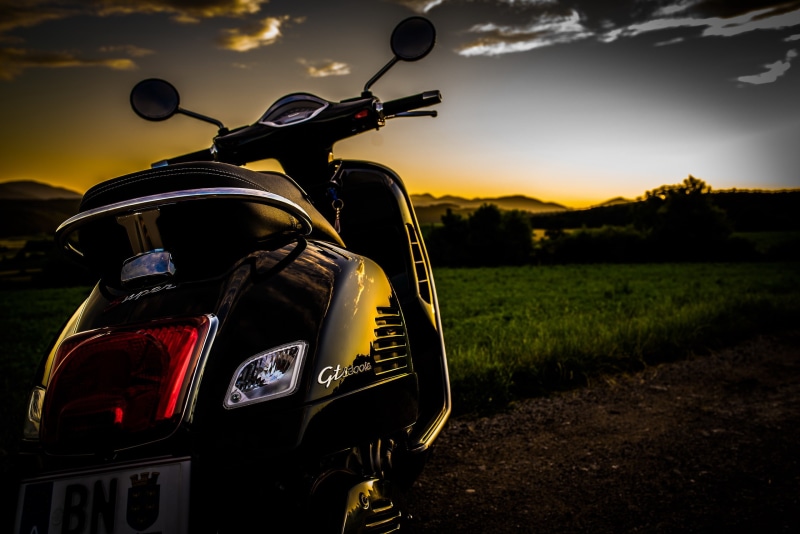 Vespa, 2K, background, a scooter