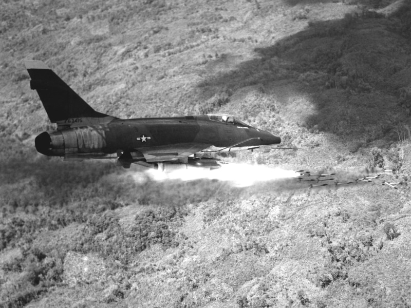 2K, north american f 100 super sabre