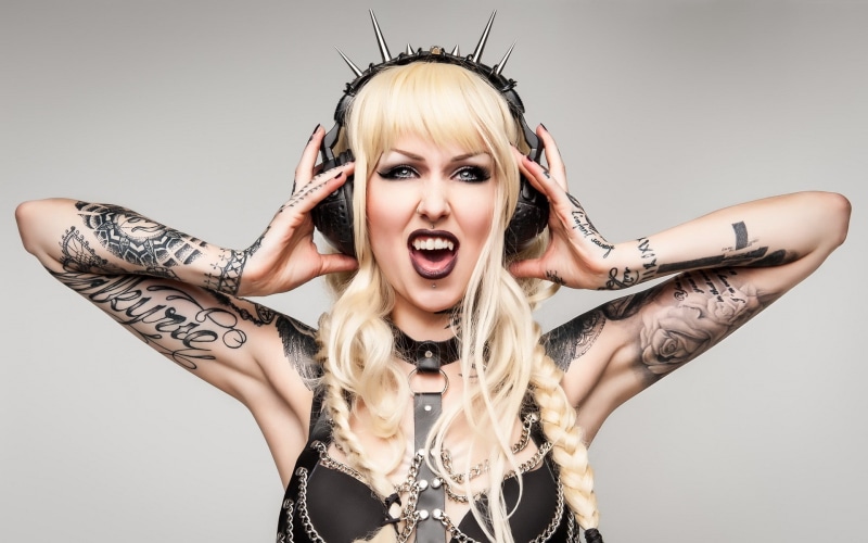 mouth open, young women, making a face, blond hair, blonde, headshot, indoors, spikes, young adult, facial expression, cut out, one person, beauty, hair