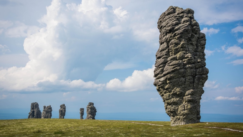 rock, highland, manpupuner rock formations, 5k ultrahd, particular, 5K, stack, sky, ural, manpupuner, 5k uhd, monolith, grass, 5k, special place, seven strong men
