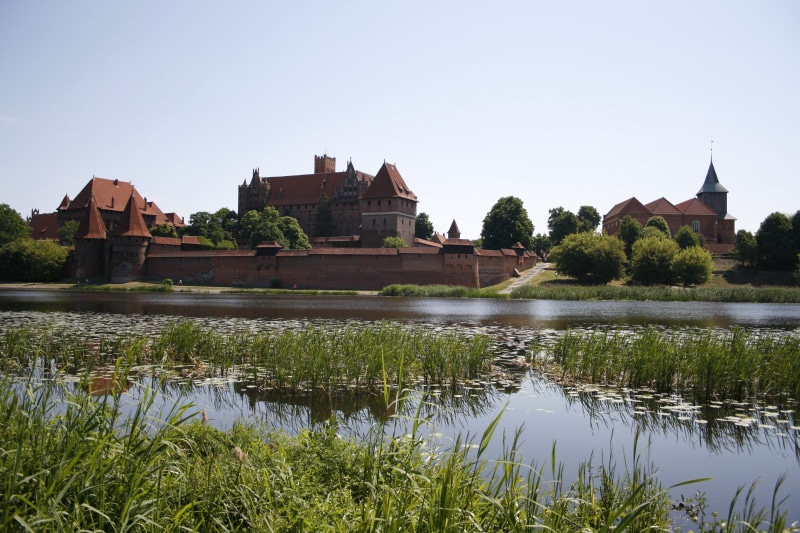 outdoors, the museum, western pomerania, defensive wall, built structure, plant, old building, monuments, antique, place of worship, no one, water, defensive
