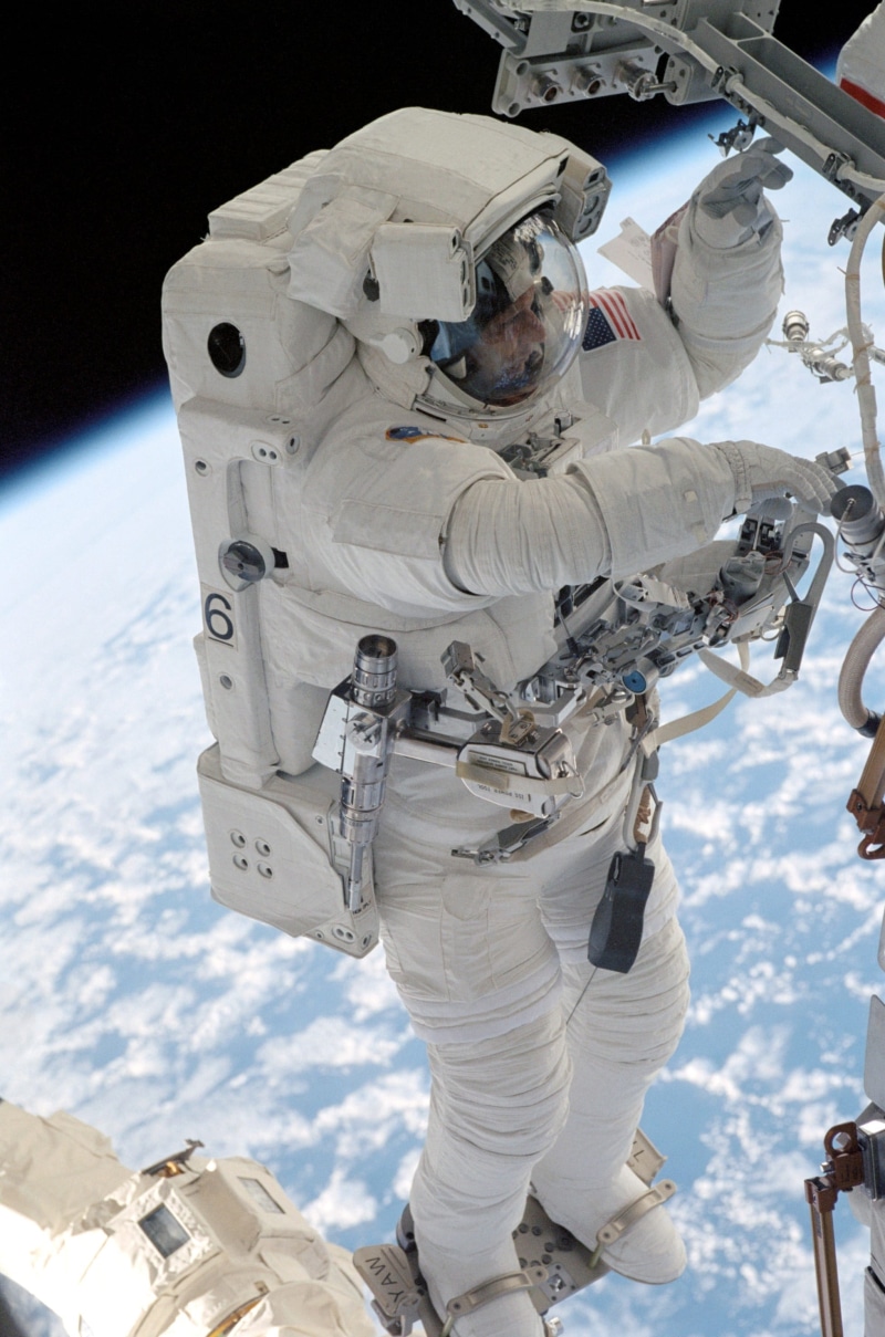 eva, pack, air vehicle, full length, outdoors, sky, spacewalk, adventure, suit, extravehicular activity, spacecraft, people, day, occupation, exploration