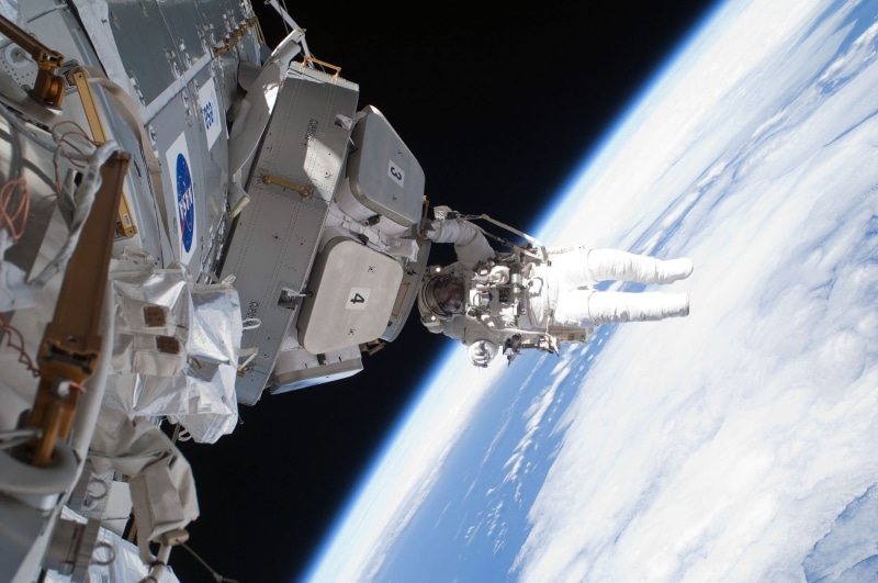 equipment, aerospace industry, fuel and power generation, space, balance, space shuttle, tools, space exploration, maintenance, astronaut, no people, robot