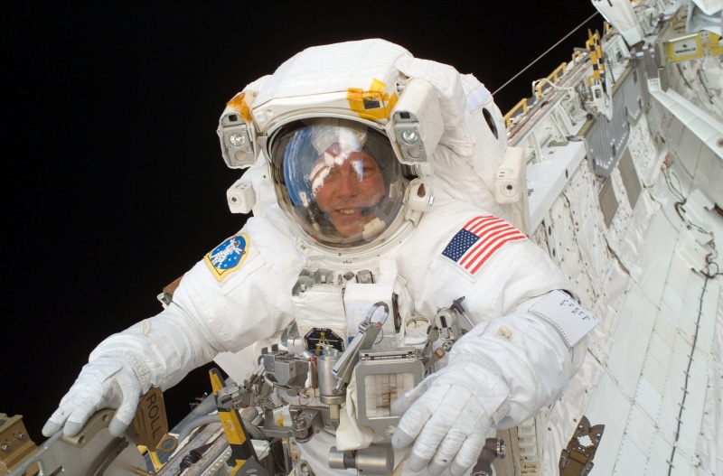 men, healthcare and medicine, satellite, males, helmet, floating, international space station, Astronaut, portrait, only men, pack, occupation, space exploration