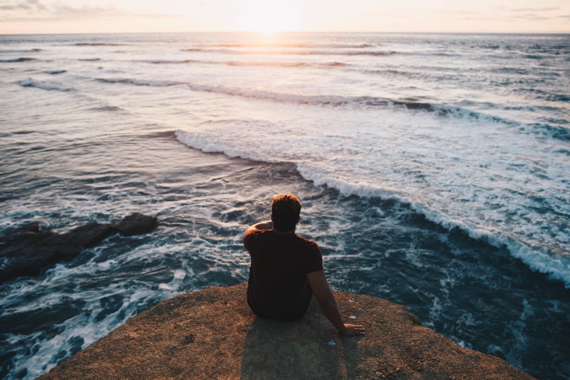 lifestyles, vacations, horizon over water, beach, 5K, solid, body, scenics - nature, sunrise, facing, lens flare, real people, men, Eternal, water, nature