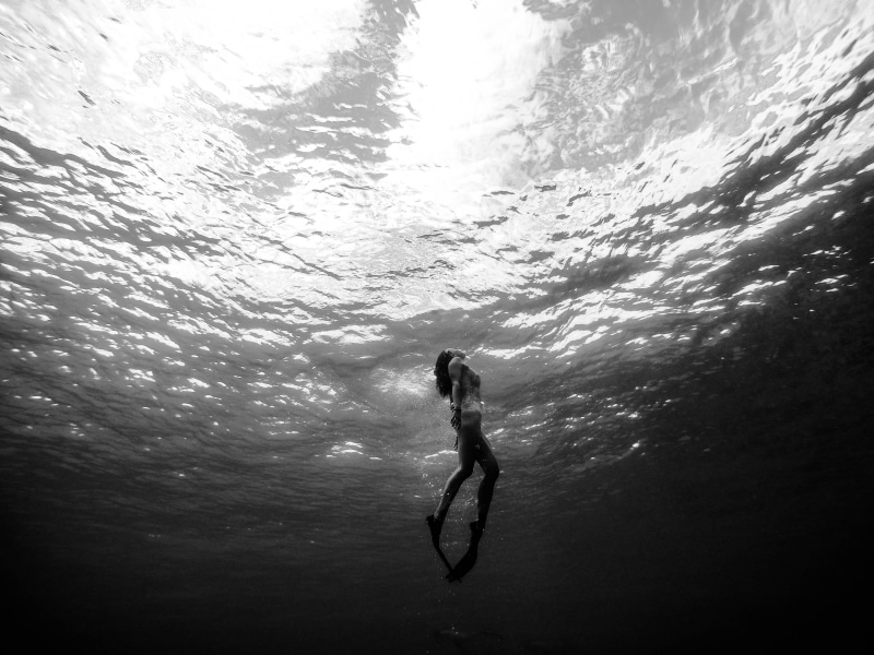 water, undersea, swim, leisure activity, adventure, photography, sea, ripple, trip, female, flipper, motion, dive, vacations, diving, lifestyles, ocean