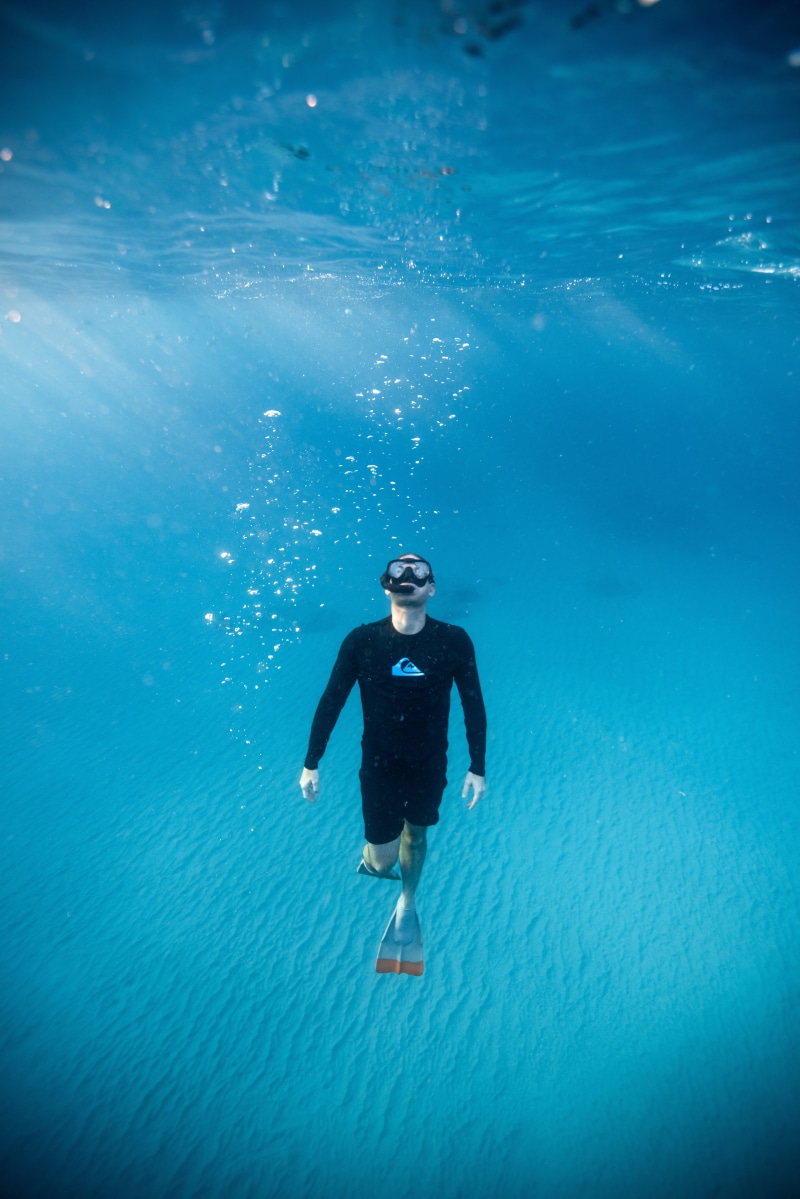 diving flipper, underwater, diving equipment, scuba mask, sea, swimming, swimming pool, marine, adventure, outdoors, water, man, undersea, daytime, scuba diving