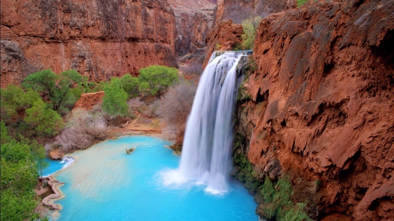 falling, flowing water, power in nature, body, nature, national Landmark, blue, no people, national Park, non-urban scene, rock - Object, flowing, physical geography