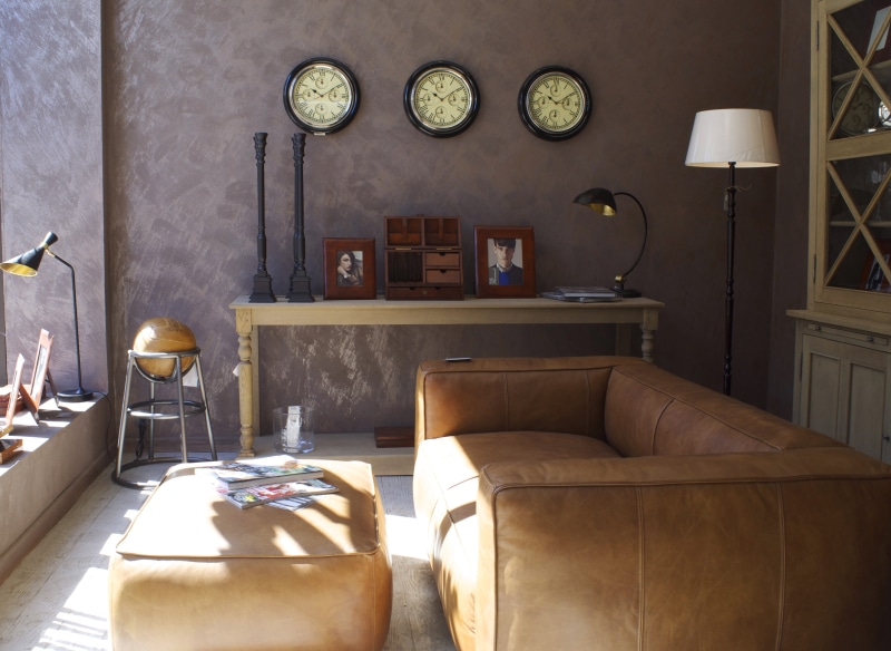 gift, lighting, chair, style, decoration, day, color, home interior, indoors, electric lamp, wall, product photo, decorative, luxury, brown, composition