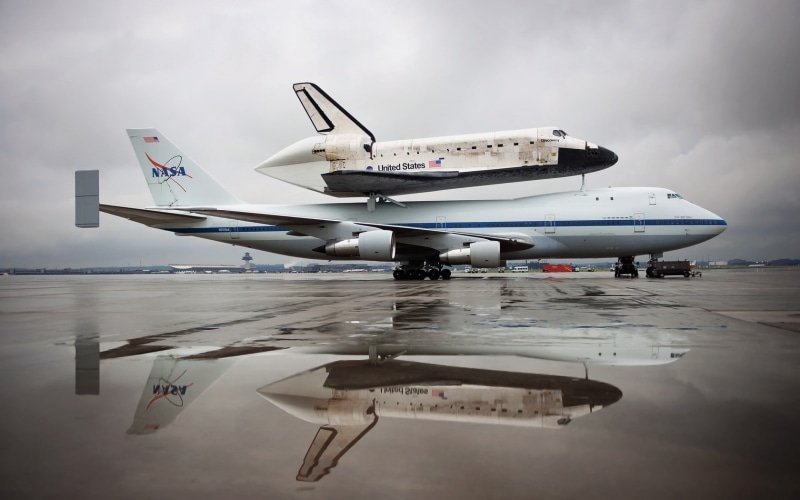 space shuttle, nautical vessel, Discovery, luxury, flying, travel, aerospace industry, 720P, fighter plane, NASA, airport runway, mode of transportation