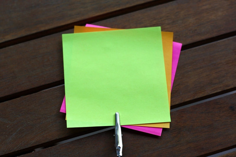 table, sticky notes, pink color, adhesive note, multi colored, wooden, message, office supply, no people, green color, blank, brown, notes, wood - material