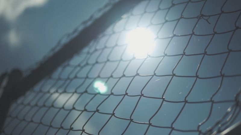 Sun, lens flare, day, sport, boundary, tennis court, sky, bright, illuminated, 720P, fence, court, sunlight, selective focus, net - sports equipment, outdoors