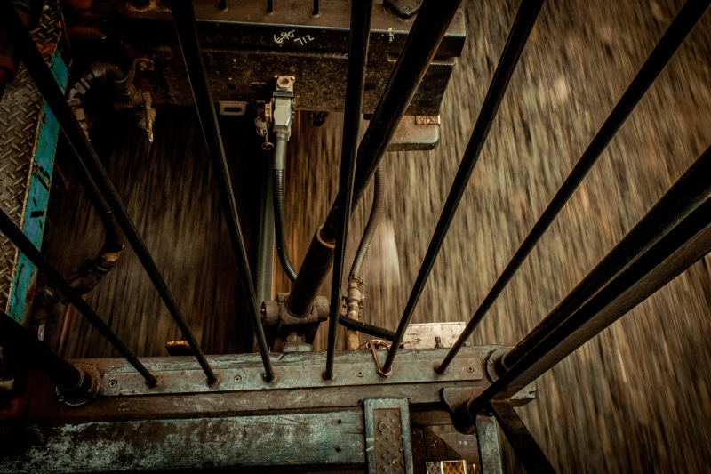 built structure, motion blur, 4K, art, old, ceiling, indoors, ruined, run-down, apartment, machinery, train, archangel, linkage, roof beam, train coupling
