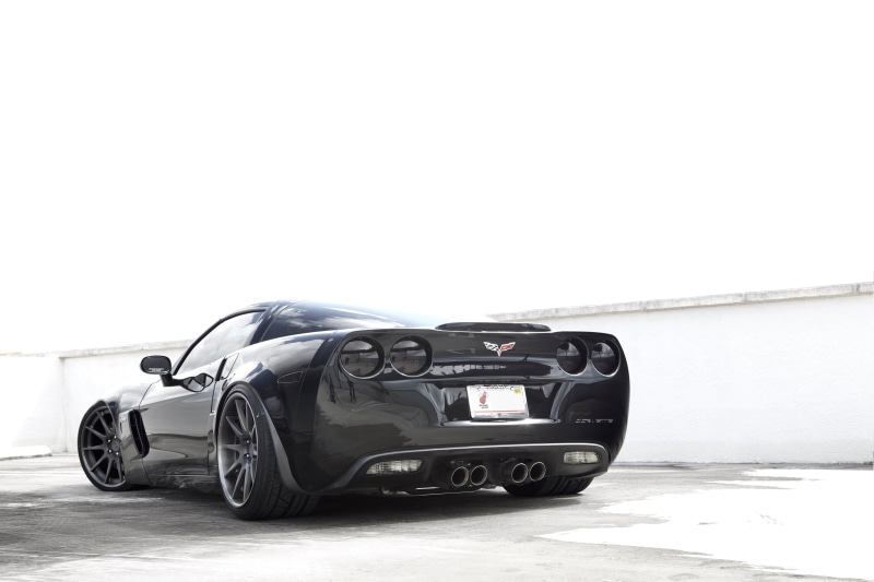 clear sky, side View, chevrolet, shiny, street, motor Vehicle, cars, stationary, outdoors, technology, speed, power, reflection, corvette, bMW, front View