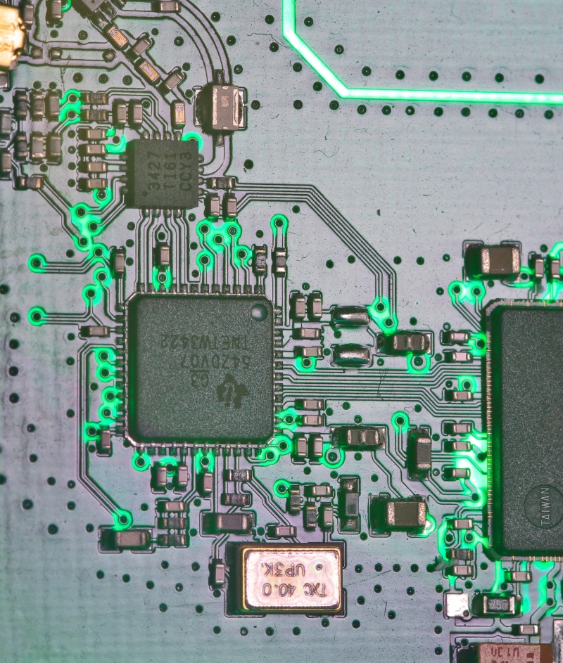 cpu, communication, backgrounds, compass, no people, science, router, keyboard, wiring, computer hardware, connection, computer, circuit board, hardware
