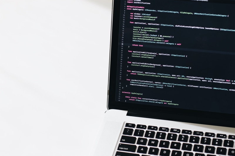 copy space, wireless technology, minimal, computer language, turned, connection, computer, app, dark mode, no people, ios development, studio shot, technology