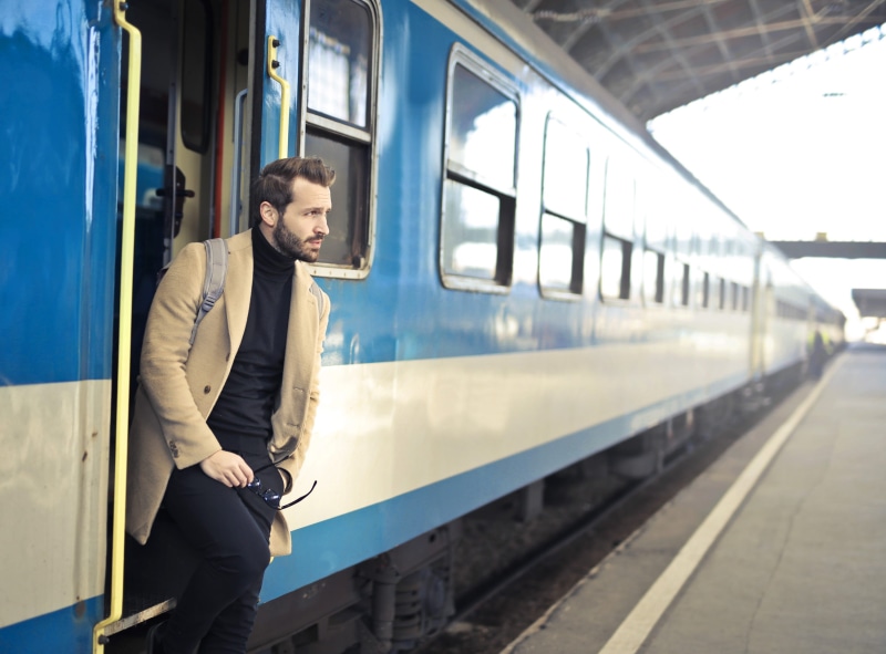 person, daytime, architecture, job, stubble, arrival, 2K, station, real people, businessman, winter, beige, camel overcoat, people, lifestyles, man, young adult man
