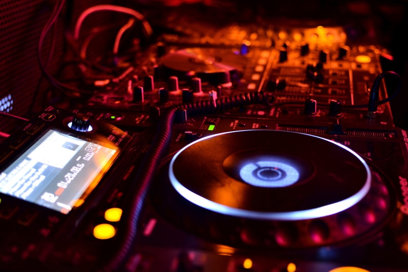 presenter, arts culture and entertainment, sound, control, record, sound mixer, clubbing, electronics industry, nightlife, equipment, noise, 4K, disco dancing