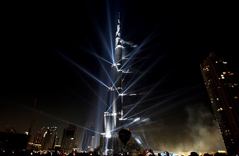 city, lights, high, dark, rays, architecture, burj, building, burj khalifa, night, khalifa, high building, 720P