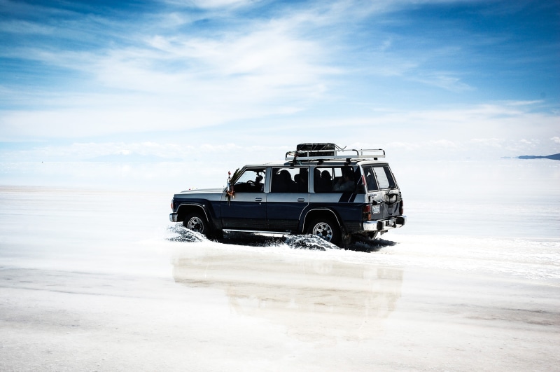 sunny, nature, mode of transportation, day, transportation, 2K, motor vehicle, land vehicle, salar de uyuni, landscape, outdoors, scenics - nature, move