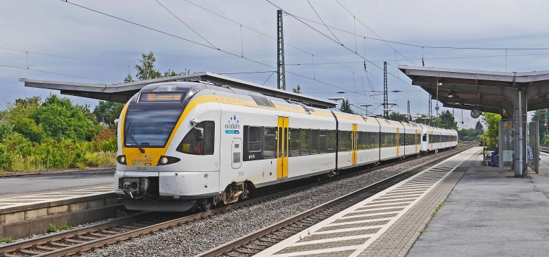 stadler, arrival, regional traffic, br429, train, regional train, electrical multiple unit, railroad car, railroad station, track climb, regional-express