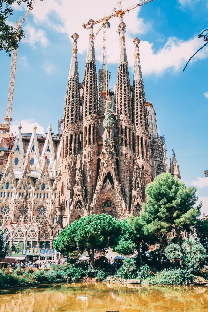 city view, painted, tree, city center, barcelona, spirituality, infrastructure, clear sky, trees, brown, cloud - sky, place of worship, town, travel, 4K