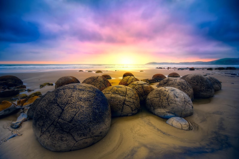 Moeraki Boulders, New Zealand, the sky, sand, stones, beach, 1080P, the ocean, sunrise