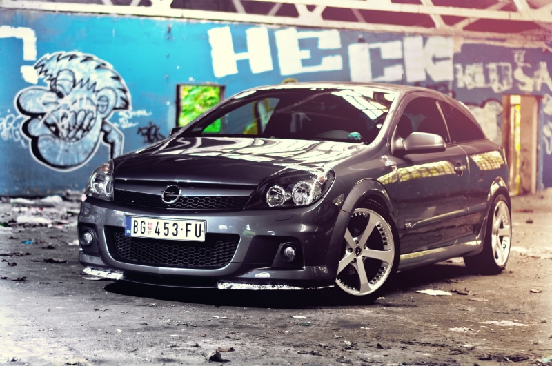 transportation, stationary, built structure, motor vehicle, day, Graffiti, h, creativity, door, Wall, Auto, Astra, land vehicle, art and craft, Opel, no people