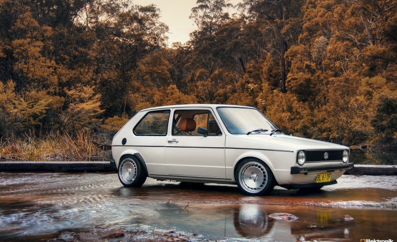 beauty in nature, nature, Volkswagen, Classic Cars, Motors, tree, golf, mode of transportation, door, car, mk, Fall, plant, wet, Autumn, Trees, motor vehicle