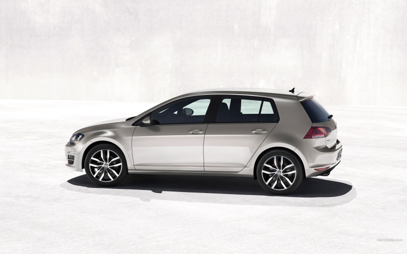 mode of transportation, 2K, wheel, clean, stationary, parking, Volkswagen, black color, retro styled, transportation, car, indoors, city, silver colored