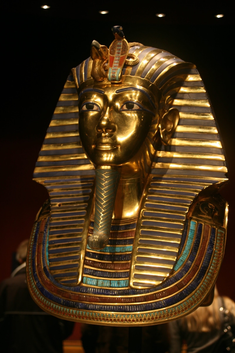 pharaonic, golden, no people, creativity, statue, gold colored, invaluable, focus on foreground, gold, sculpture, indoors, mask, belief, burial chamber