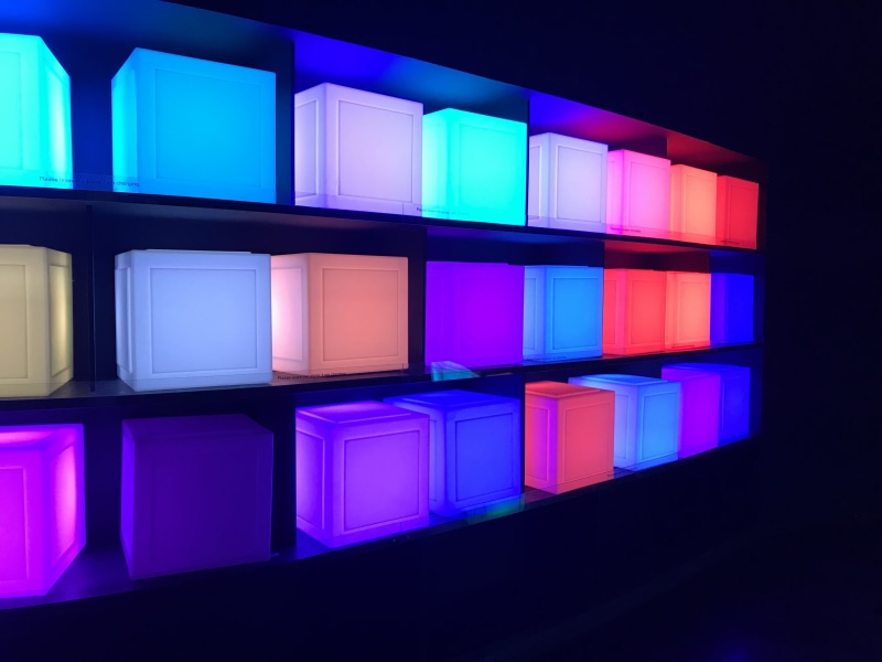 retail display, futuristic, desktop, monitor, blue, equipment, electronics store, color, in a row, digital display, lot, tv, screen, television set, graphics