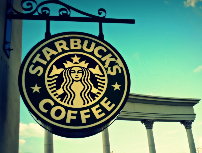 coffee, circle, ornate, no people, daytime, 1080P, built structure, hanging, decoration, architecture, geometric shape, sky, lantern, metal, signage, starbucks