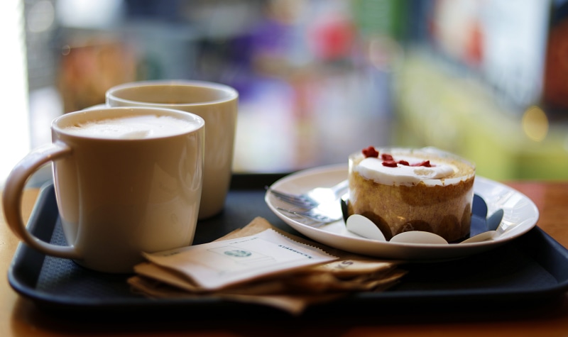 latte, coffee, saucer, sugar, focus on foreground, food and drink, refreshment, shop, freshness, drink, spoon, eating utensil, starbucks, tea cup, table