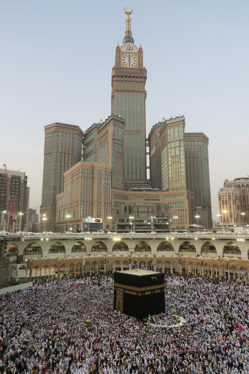 tower, nature, tall - high, religion, clear sky, tourism, group of people, 5K, architecture, large group of people, crowd, travel, city, real people, building exterior