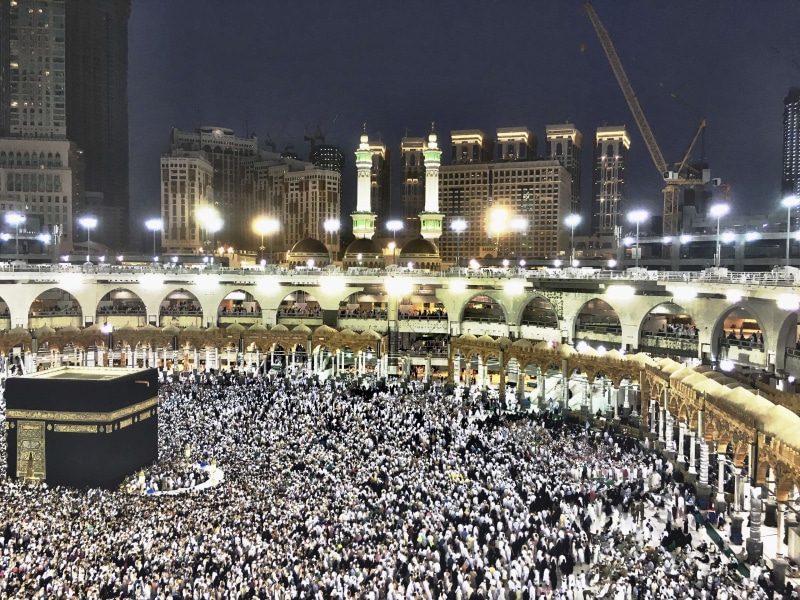 building, architecture, street, group of people, nature, night, large group of people, pilgrimage, travel destinations, cold temperature, mecca, mosque