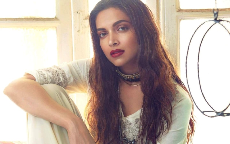 hair, window, lifestyles, white, deepika, Female Celebrities, front view, adult, women, young women, neck, v, one person, young adult, Deepika Padukone
