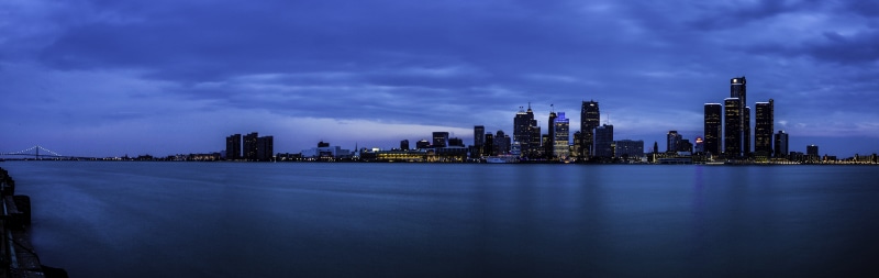 cloud - sky, night, outdoors, water, urban skyline, sky, modern, skyscraper, built structure, 8K, residential district, high dynamic range, cityscape