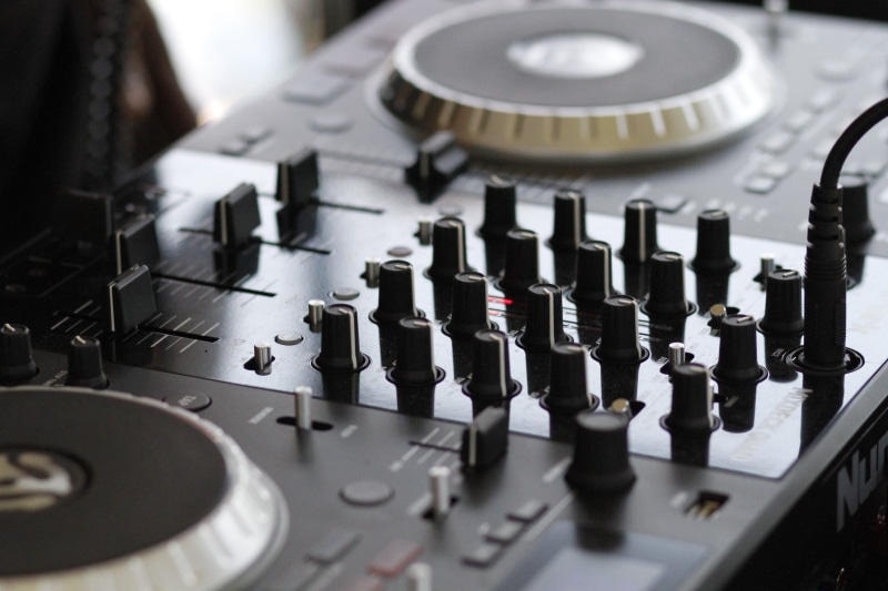 black, silver, audio mixer, no people, terminal, audio equipment, panel, mixer, electrical equipment, electronics, selective focus, recording studio, mixing panel