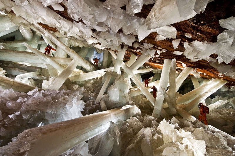 architecture, Cueva de los Cristales, full frame, solid, chihuahua, rock, large group of objects, cave, rock - object, day, white color, no people, nature