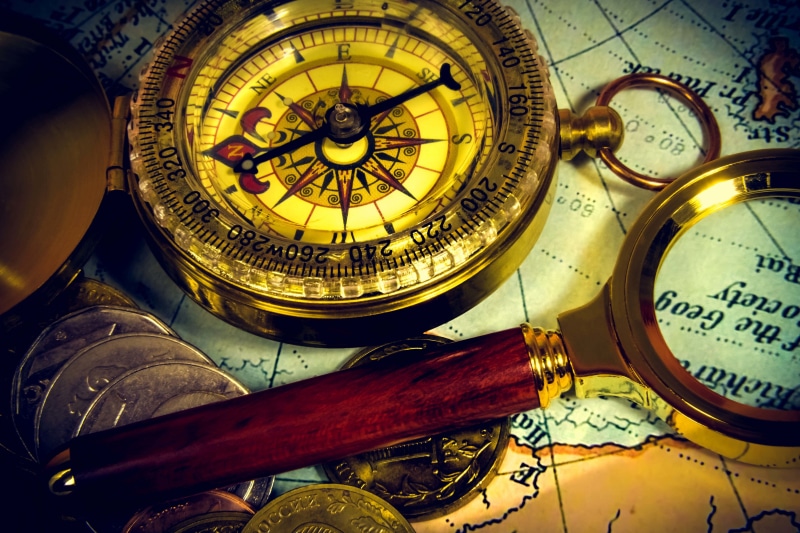 exploration, instrument of time, pocket watch, discovery, compass, no People, map, roman, concepts, vintage, direction, clock, journey, brass, longitude