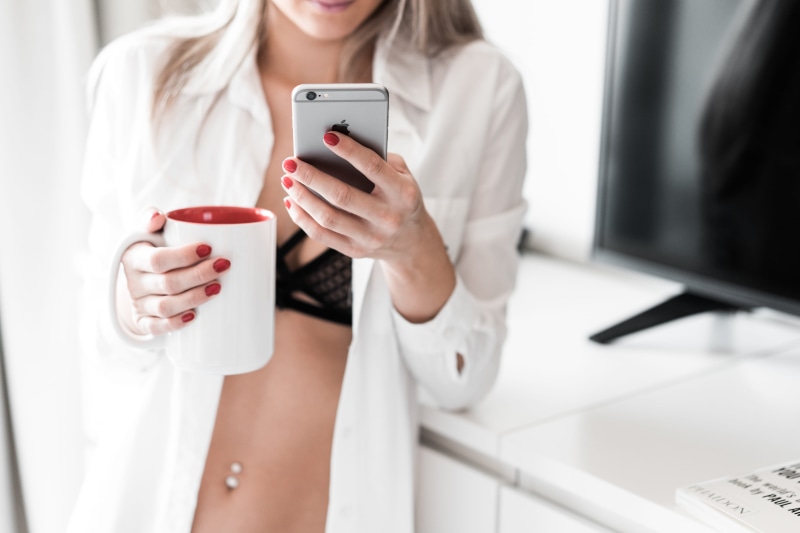 using, drink, white, food and drink, relax, house, smartphone, connection, coffee cup, girl, telephone, reading, tea, young, relaxing, iphone 6, top, mobile