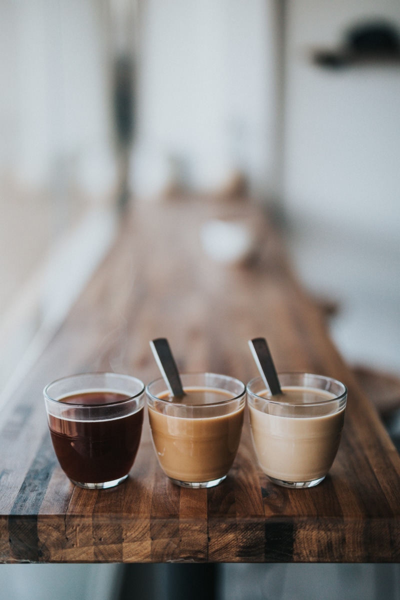 selective, cups, crockery, focus, coffee guy, freshness, glass, close-up, drip, liquids, still life, day, coffee bean, selective focus, cup, clear, three