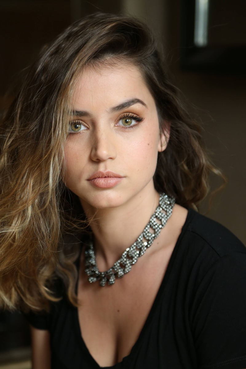 actress, celebrity, Ana de Armas, women indoors, face, portrait display, portrait, brunette, 5K, necklace, women