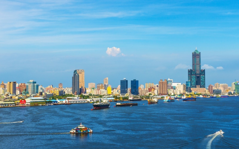 coast, city, ships, Buildings, 2K, cargo ship, Sea, kaohsiung, China, sky, Nature, Taiwan, port