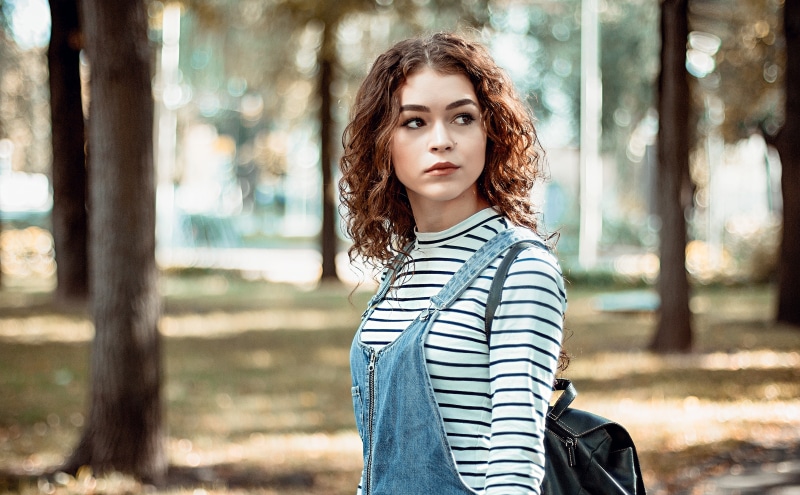 make up, nature, 5k, cute, beautiful, tree, girl, glamour, photos, long hair, casual clothing, Girls, city, lady, women, full hd, color, colorful, autumn