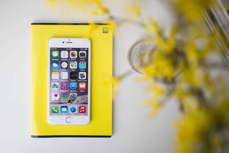cell phone, notebook, push button, no People, safety, smartphone, touch Screen, close-up, telephone, focus on background, electrical equipment, White, security